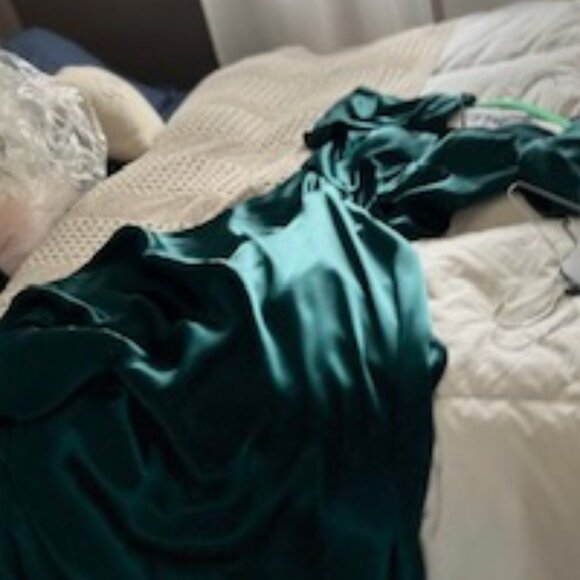 Deep Green Satin Gown for Weddings or Bridesmaids - Picture 8 of 8